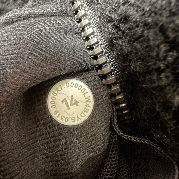 Lululemon Show Me the Sherpa Black Jacket - Picture 10 of 13